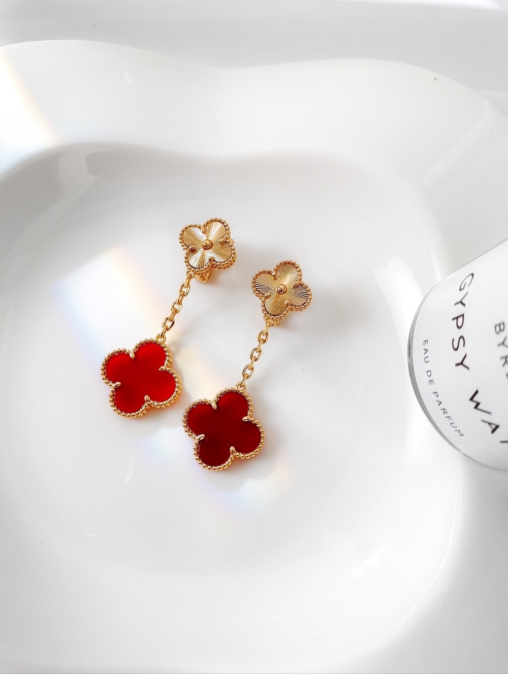 😘 Van Cleef & Arpels Magic Alhambra Collection Double-Flower Red Carnelian Earr - Picture 4 of 8
